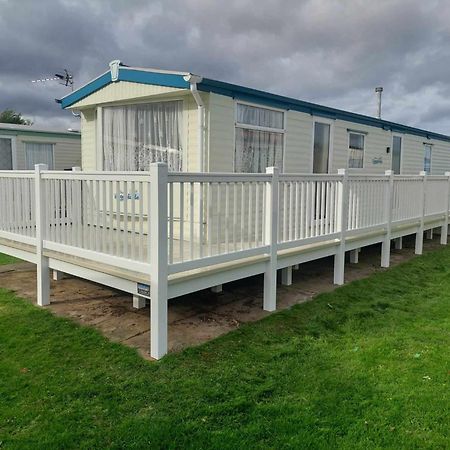 8 Berth Caravan Tp49 On The Golden Palm Chapel St Leonards Skegness Exterior photo